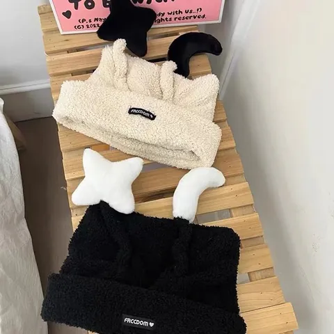Gorro de Invierno de Peluche para Mujer Gorro de Punto Lindo Con Protección de Oídos Decoración de Estrella Luna Ropa de Cabeza