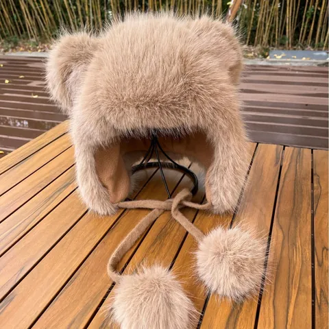 Cappello Trapper in Ecopelliccia Con Orecchie da Orso per Donna Inverno Caldo Berretto in Peluche Con Pom Pom Tinta Unita Protezione dal Freddo