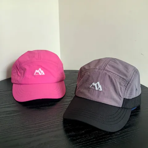 Cappello da Campeggio Outdoor Cinque Pannelli Ricamo Montagna Asciugatura Rapida Protezione Solare Berretto Baseball Unisex