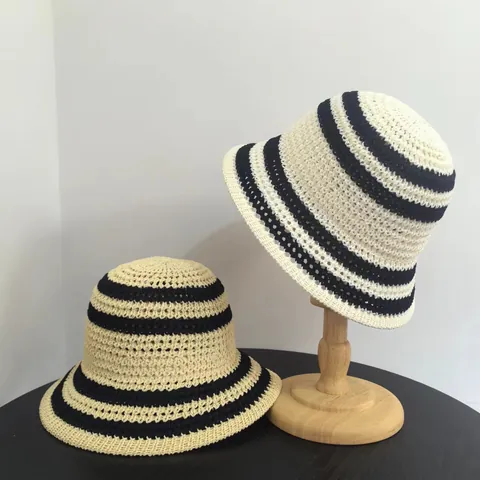 Cappello da Pescatore in Paglia a Righe da Donna Protezione Solare Traforata per Vacanze al Mare Cappello all'Uncinetto Pieghevole