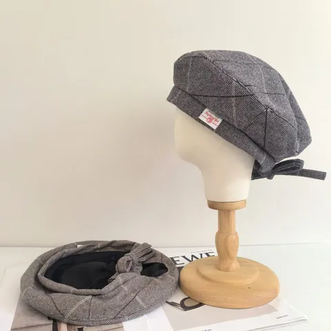 Béret à Carreaux Style Britannique Vintage pour Femmes Hiver Chaud Coton Chevrons Chapeau de Peintre avec Détail de Nœud
