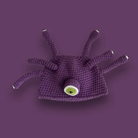 Cute Octopus Monster Knit Hat Hand Crocheted Alien Beanie For Women Winter Warm Funny Party Hat Purple Green