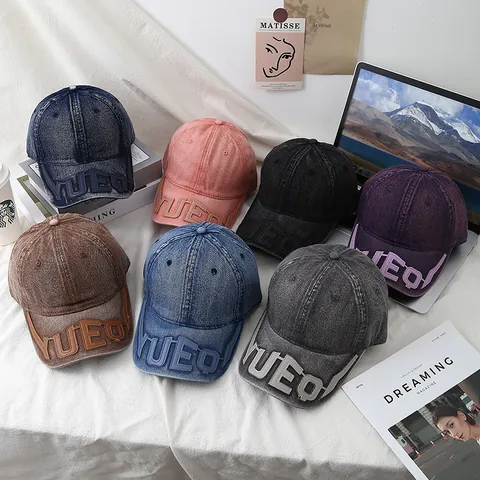Berretto da Baseball in Denim Lavato Retro per Uomo e Donna Ricamo a Lettere Corona Morbida Regolabile Casual Moda Parasole