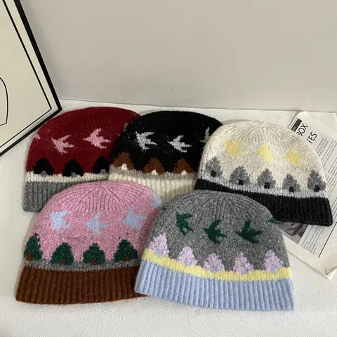 Koreanische Jacquard Schwalbe Strickmütze Für Damen Winter Warm Wollmischung Gehörschutz Beanie Hut Waldmuster Weiche Totenkopfmütze