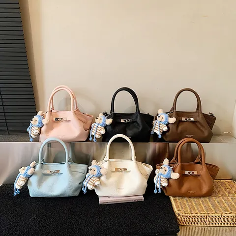 French Sweet Style PU Leather Bucket Bag For Women Pebbled Texture Top Handle Crossbody Handbag With Bear Pendant Daily