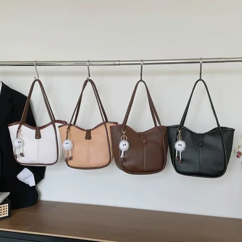 Vintage Women Tote Bag PU Leather Contrast Color Splicing Large Capacity Commuter Shoulder Bag With Plush Pendant Gift