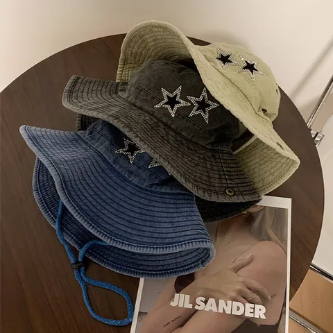 Women Washed Cotton Wide Brim Bucket Hat With Rhinestone Star Patch Outdoor Sun Protection Beach Sun Hat With Chin Strap