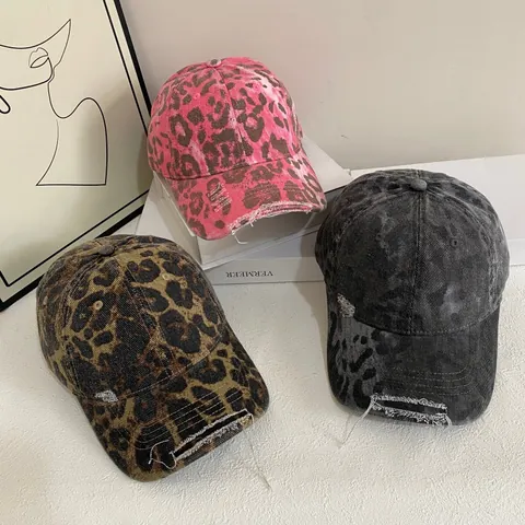 Gorra de Béisbol Vintage Desgastada con Estampado de Leopardo para Mujer Y2K Streetwear Diseño de Agujeros Acid Wash Ajustable