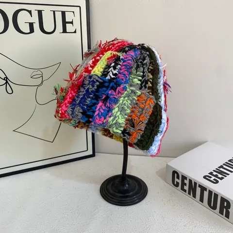 Berretto in Maglia a Strisce Fatto a Mano per Donna Autunno Inverno Caldo Cappello all'Uncinetto Boho Nappa Cappello a Maglia