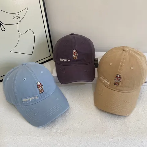 Berretto da Baseball in Acrilico Vintage Effetto Usurato per Uomo Donna Ricamo Orso Cartone Animato Lettera Never Give Up Snapback