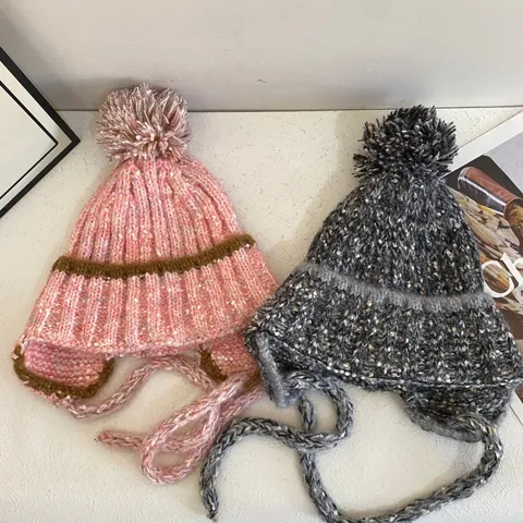 Women Winter Warm Chunky Knit Earflap Beanie Hat Mixed Color Marled Pom Pom Beanie With Braided Straps For Outdoor Travel