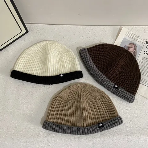 Contrast Color Ribbed Knitted Beanie Hat For Men Women Winter Warm Windproof Snowflake Patch Miki Hat Outdoor Casual Brimless Skull Cap