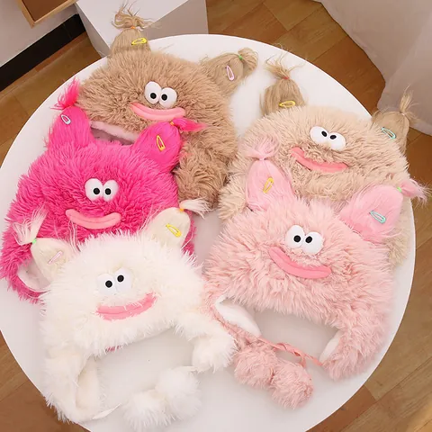 Chapeau en Peluche Monstre Drôle Hiver Épaissi Chaud Chapeau à Oreillettes Femmes Dessin Animé Grands Yeux Mignon Moche Bonnet Lei Feng Avec Pinces à Cheveux