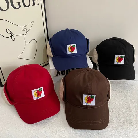 Women Winter Warm Ear Protection Baseball Cap Faux Lamb Wool Lining Cotton Peaked Hat Strawberry Embroidery Outdoor Cap