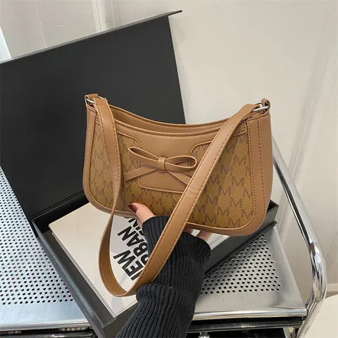 Bolso de Hombro de Cuero PU Vintage para Mujer Patrón de Monograma de Letras Decoración de Lazo Bolso de Axila
