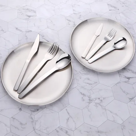 Ensemble de Vaisselle Occidentale en Acier Inoxydable 304 de Style Japonais Polissage Miroir Couteau Fourchette Cuillère Avec Assiette Pour Maison Restaurant Couverts en Argent