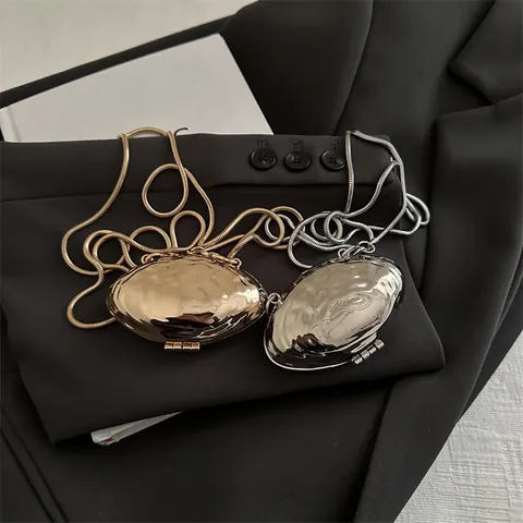 Lussuosa Mini Borsa da Sera in Metallo a Forma di Conchiglia Per Donna Texture a Onde Martellata Specchio Metallico Pochette a Tracolla Accessorio Party