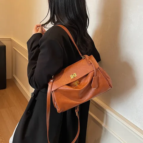 Women Large Capacity Synthetic Leather Tote Bag Vintage Shoulder Handbag With Gold Twist Lock For Office Commuter Work Daily Travel
