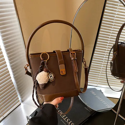 Dames Mode PU Leer Emmer Tas Contrastkleur Patchwork Handtas Met Hanger Schoudertas Retro Minimalistische Tote