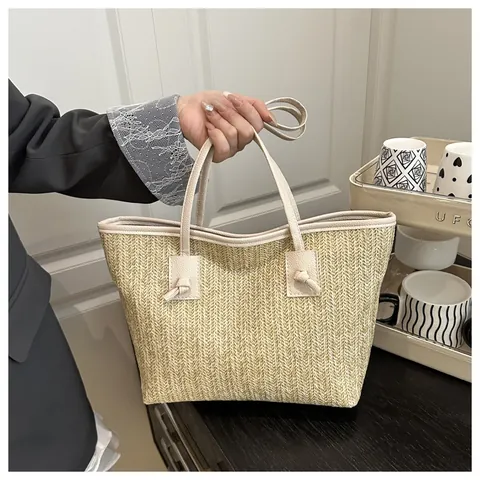 Women Large Capacity Straw Woven Tote Bag With PU Leather Shoulder Straps Summer Beach Vacation Commuter Handbag