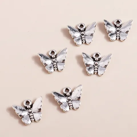 Vintage Alloy Butterfly Pendants Antique Silver Tone Animal Charms For DIY Jewelry Making Necklaces Bracelets Accessories