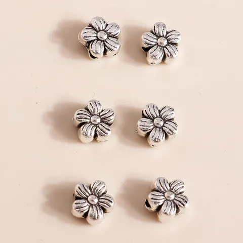 Vintage Alloy Plum Blossom Flower Spacer Beads For DIY Jewelry Making Antique Silver Floral Charms Jewelry Findings Accessories
