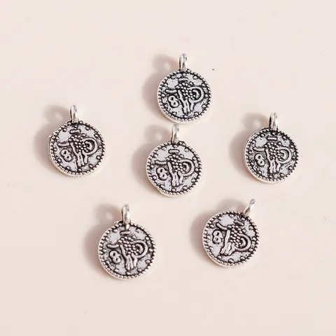 Alloy Electroplated Antique Silver Vintage Round Coin Relief Charms For DIY Ethnic Style Jewelry Making Pendants Accessories