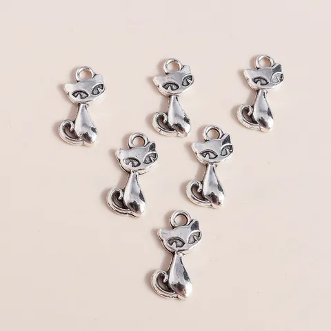 Vintage Antique Silver Alloy Cat Charm Pendants For DIY Jewelry Making Findings Animal Shape Mini Pendants For Necklaces