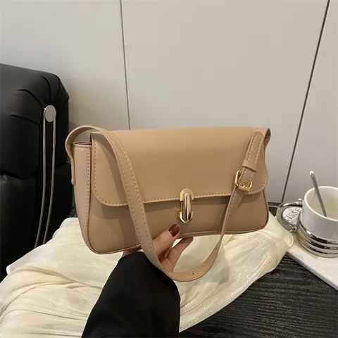Damen PU-Leder Kleine Quadratische Tasche Flappe Achsel Schultertasche Mit Gold Metallschloss Verstellbarem Gurt Pendeltasche