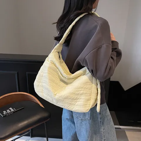 Women Large Capacity Wavy Quilted Shoulder Bag Solid Color Padded Wide Strap Tote Bag Casual Underarm Crossbody Bag For Daily Use
