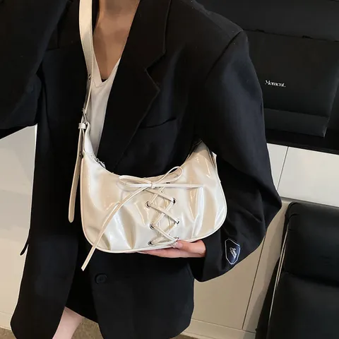 Mode Glänzend PU Leder Unterarmtasche Für Damen Schnürung Schleife Dumpling Hobo Tasche Glänzende Y2K Stil Nische Schultertasche