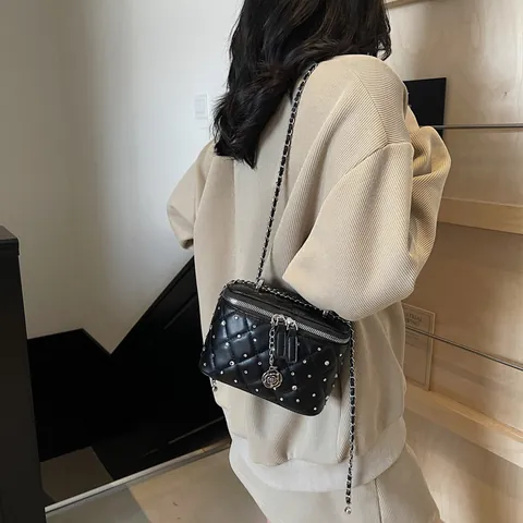 Rhombic Quilted Chain Crossbody Bag For Women Rhinestone Box Bag With Flower Pendant Elegant PU Leather Camera Handbag
