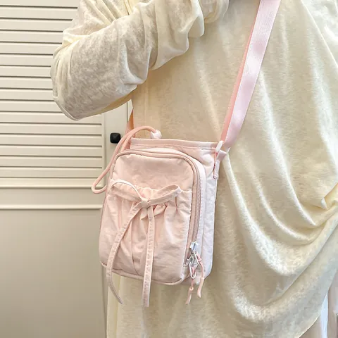 Sac Bandoulière en Nylon pour Femmes avec Nœud Papillon Petit Sac de Téléphone Léger Porte-Bouteille d'Eau Sac à Épaule