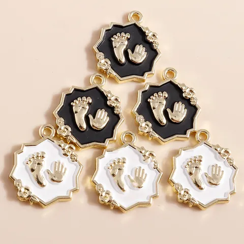 Colgantes Octogonales de Aleación de Esmalte Huella de Mano y Pie de Bebé Dijes Conmemorativos para Accesorios de Joyería