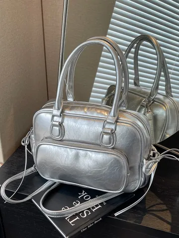 Zaino da Donna in Pelle PU alla Moda Piccola Borsa a Mano Quadrata Versatile Casual a Tracolla Minimalista Lucida a Tinta Unita