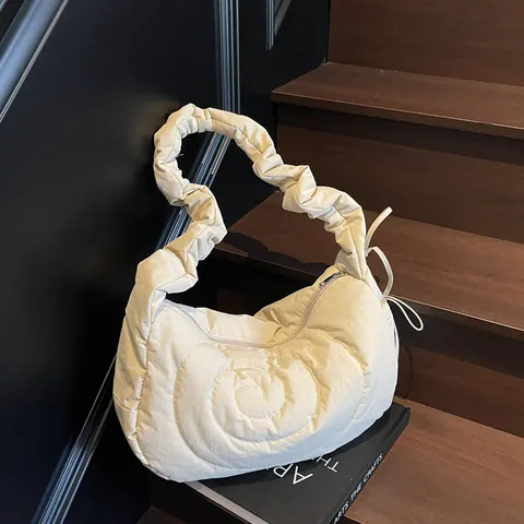 Women Casual Quilted Puffy Shoulder Bag Large Capacity Dumpling Bag With Ruffled Strap Minimalist Crossbody Bag