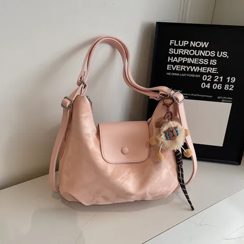 Borsa Tote da Donna in Pelle PU Grande Capacità Zaino a Spalla Versatile per Pendolarismo Viaggio con Portachiavi a Pecora in Peluche