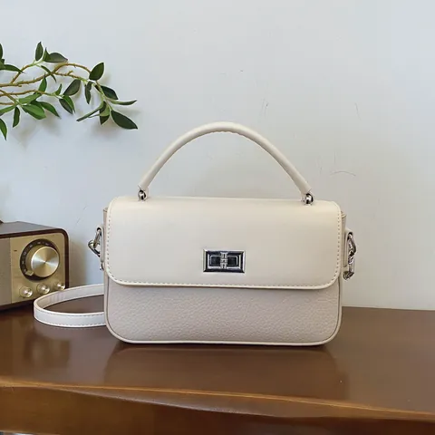 Retro PU Leather Crossbody Bag For Women Small Square Handbag With Adjustable Strap Metal Lock Buckle Commuter Purse