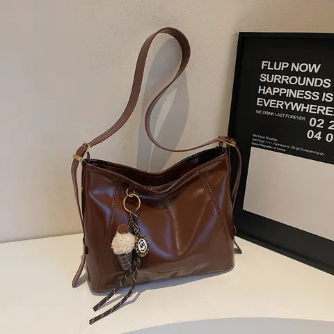 Retro Large Capacity PU Leather Tote Bag For Women High Gloss Shoulder Bag With Ice Cream Pendant Commuter Handbag