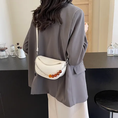 Bolso Almohada Nube de Cuero PU de Nicho para Mujer Bolso Bandolera de Hombro Arrugado Minimalista Con Cadena de Cuentas de Ámbar Bolso de Moda