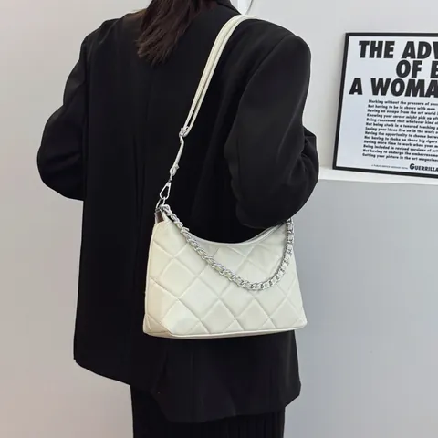 Women Quilted Diamond Pattern Shoulder Bag PU Leather Underarm Hobo Bag With Silver Metal Chain Adjustable Strap Daily Handbag