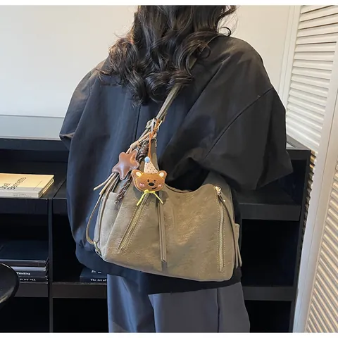 Women Large Capacity PU Leather Shoulder Bag Vintage Hobo Tote With Cute Bear Star Pendant Tassel Zipper Decor Daily Casual Handbag
