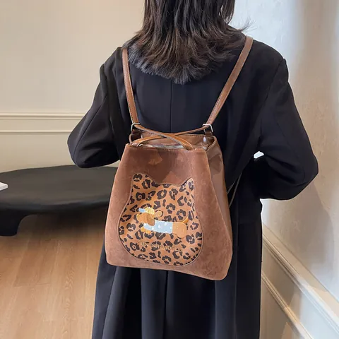 Damen Wildlederimitat Einkaufstasche Leopard Katzen-Patch Hundestickerei Große Kapazität Schule Pendeln Rucksack Retro Tasche