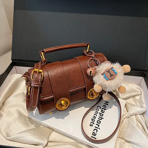 Women Vintage PU Leather Pillow Bag Metal Lock Plush Lamb Pendant Fashion Crossbody Shoulder Handbag For Daily Use