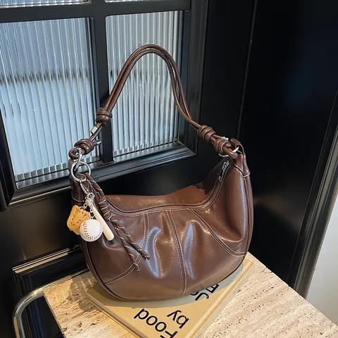 Fashion PU Leather Croissant Hobo Bag For Women Contrast Stitching Large Capacity Shoulder Bag With Baseball Charm Knot Strap
