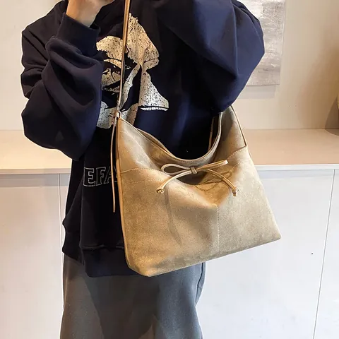 Damen Retro Mattierte Wildleder PU Tote Tasche Große Kapazität Umhängetasche Mit Schleife Kontrastnähten Hobo Bag