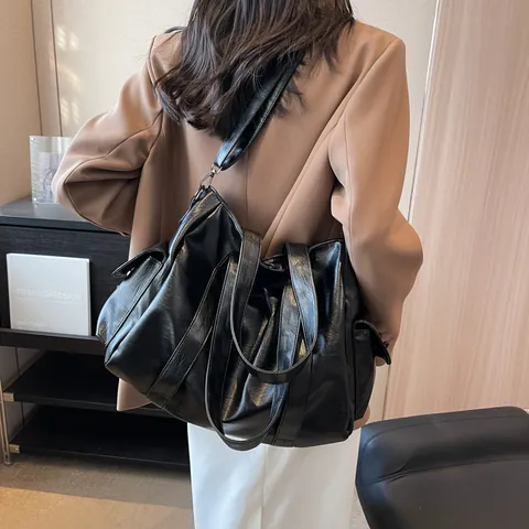 Large Capacity PU Leather Tote Bag For Women Casual Minimalist Shoulder Crossbody Bag Side Pockets Urban Commute Handbag