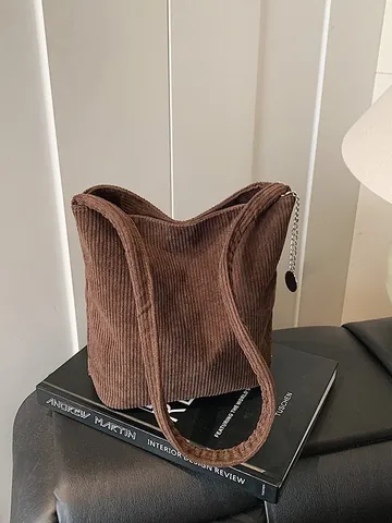 Bolso de Hombro Tipo Cubo de Pana Vintage para Mujer Bolso Tote Retro de Color Sólido Acanalado Con Colgante de Cadena de Metal