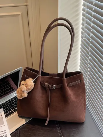 Damen Große Kapazität Tote Bag Koreanische Wildleder Textur Umhängetasche Minimalistisch Pendeln Handtasche Mit Plüsch Bär Anhänger Retro Tasche