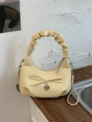 Women Pleated Handle PU Leather Hobo Bag With Bow Decoration And Heart Charm Chain Strap Casual Shoulder Crossbody Bag